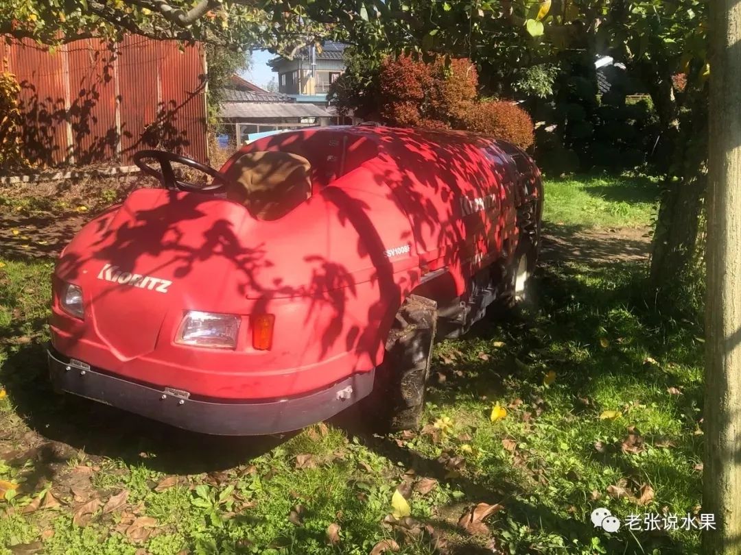 12084153e703554be0e26a2551028a9a