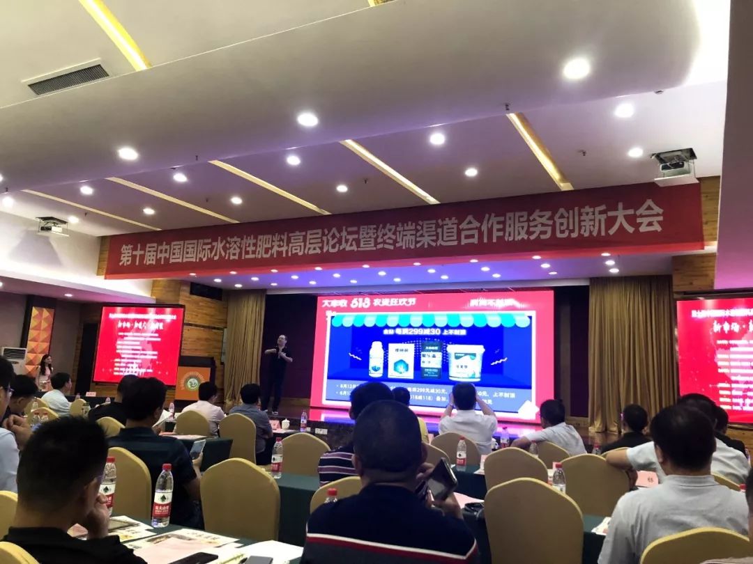 56dd94bd8cd5e8e2b3806af8f3c6b6cb