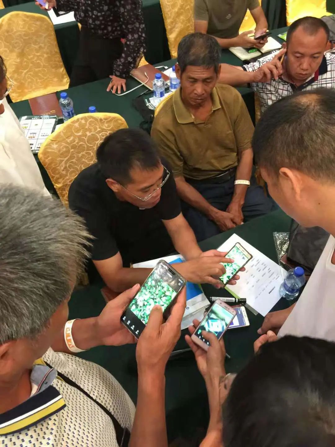 aacb3dbba8be01279a1744a23885fc2a