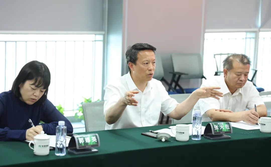 0ecefe8b5fef50570446a58b8a3b8270