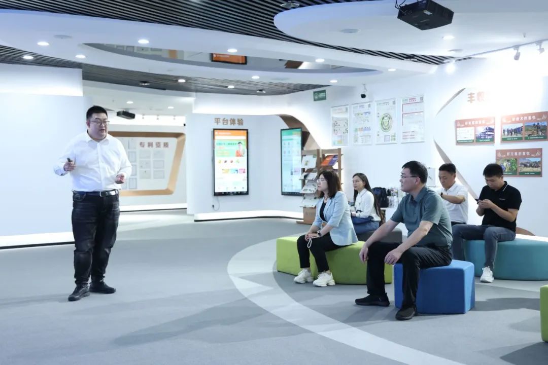 a041b3a7f55ff1184d7ef0d15edbe639