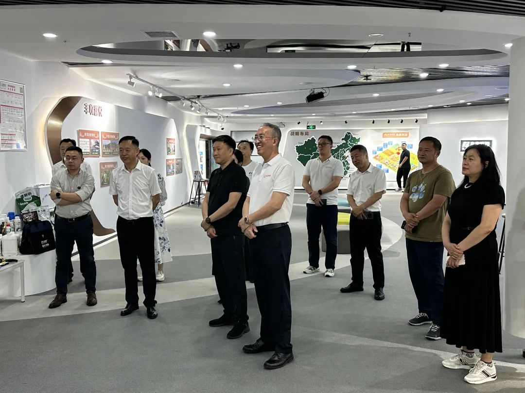 c1812d3f0bf9c44be1cfb89aa27d84e1