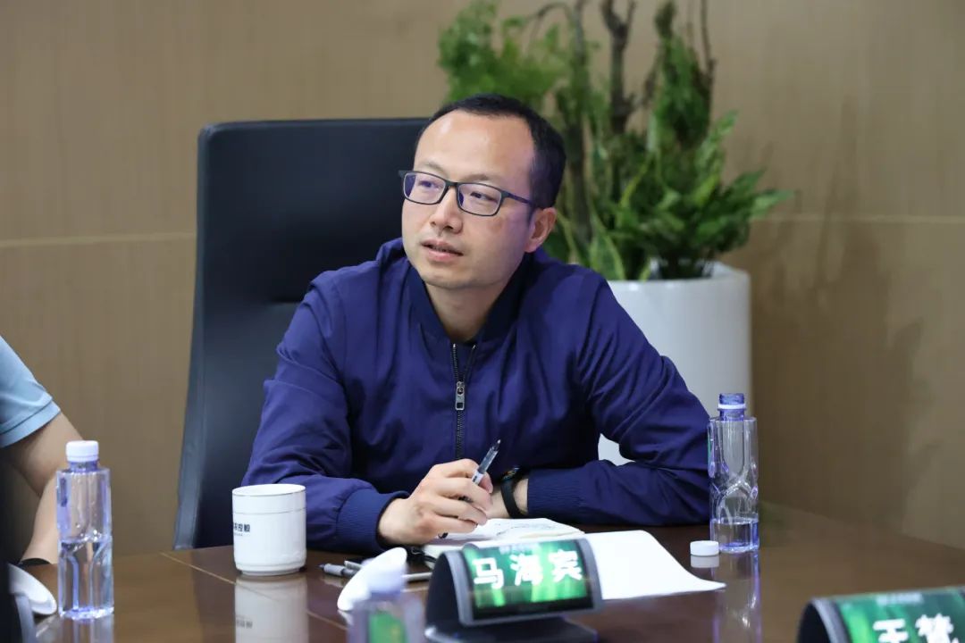 31daab9f519e562c828a2f6e7341b4f6