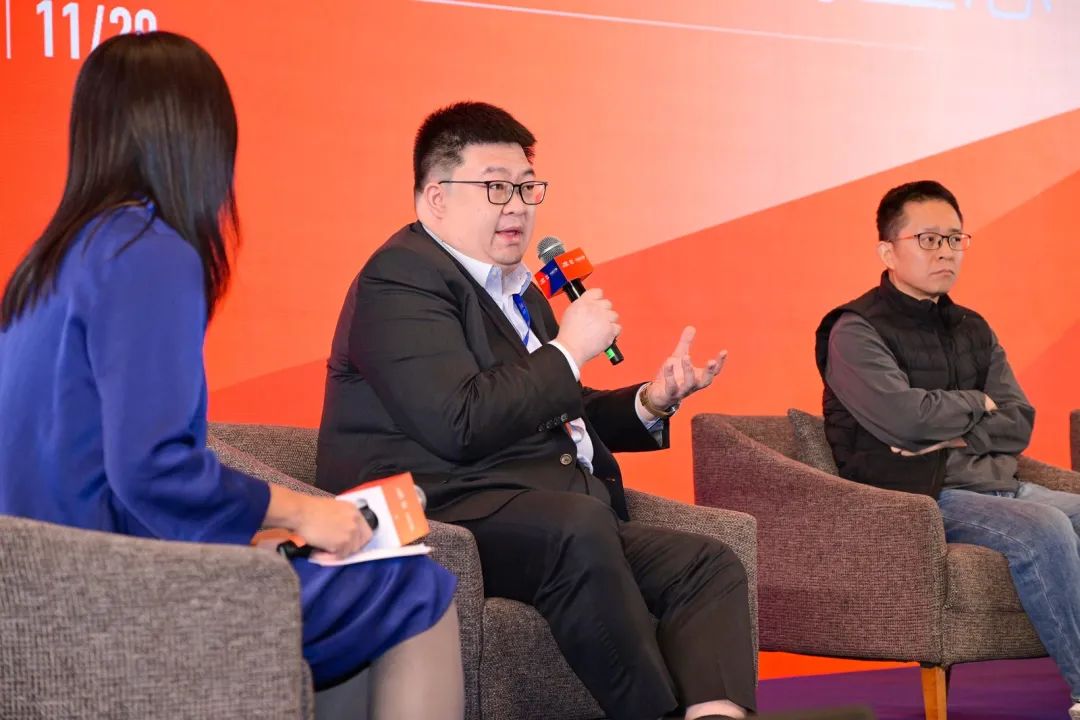 2adae27d1e88948ee6063cc17eeec281