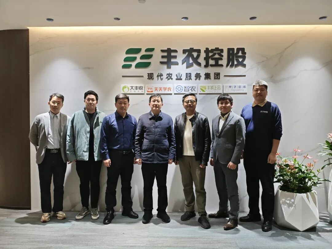 c104116967fcd0618f955f3c2d48e727