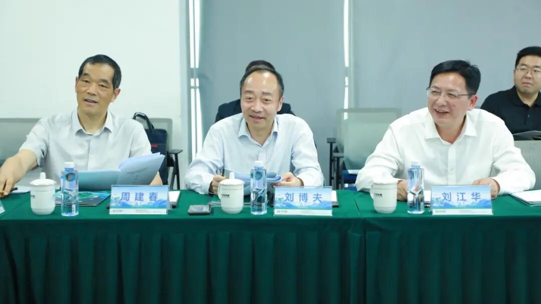 78e9f4a2f3006ed6bcaad9a57a3cc4ec